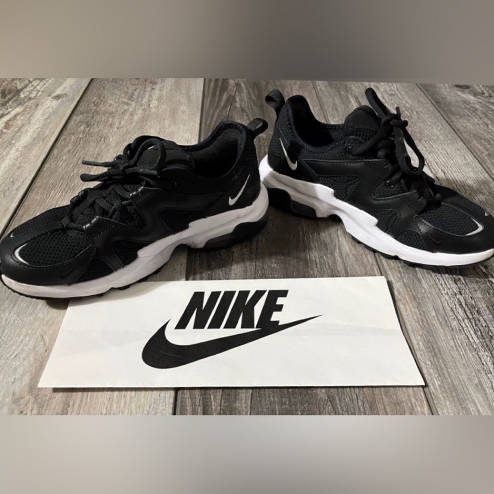 🏃♀️LIKE NEW! Nike Women’s Air Max Graviton Black White Cross Trainer - 6